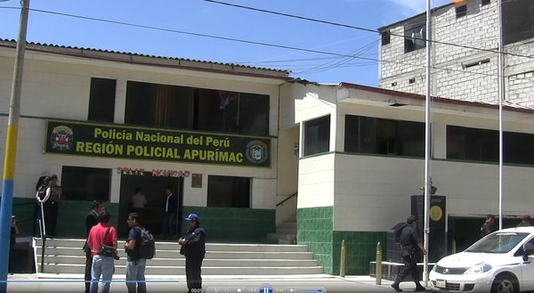 Dictan prisión preventiva a policías acusados de robo y secuestro