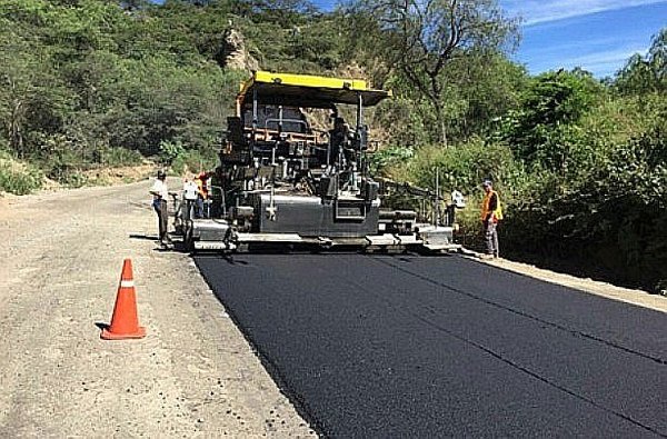 Licitarán pavimentación de dos mil kilómetros de vías en Cusco