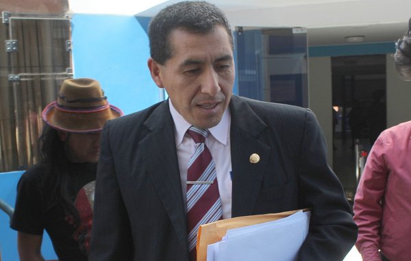 Fiscal Anticorrupción programa diligencia en sede de Gobierno Regional de Apurímac