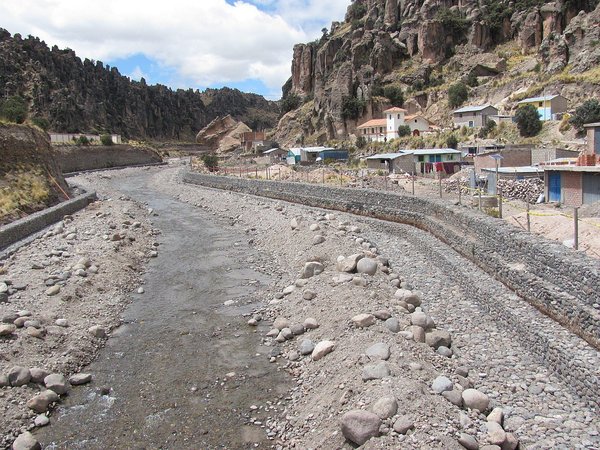 Defensa ribereña protegerá a pobladores de Espinar en Cusco